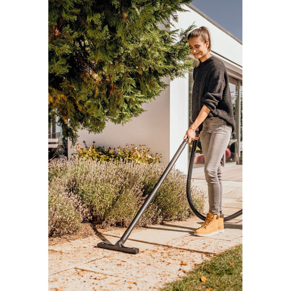 Karcher Wet & Dry Vacuum Cleaner WD 3, blower function, power 1000w, plastic container 17L  مكنسة كهربائية للتنظيف الرطب والجاف من كارشر ويسترن ديجيتال 3، وظيفة المنفاخ طاقة 1000 واط، حافظة من البلاستيك 17 لتر