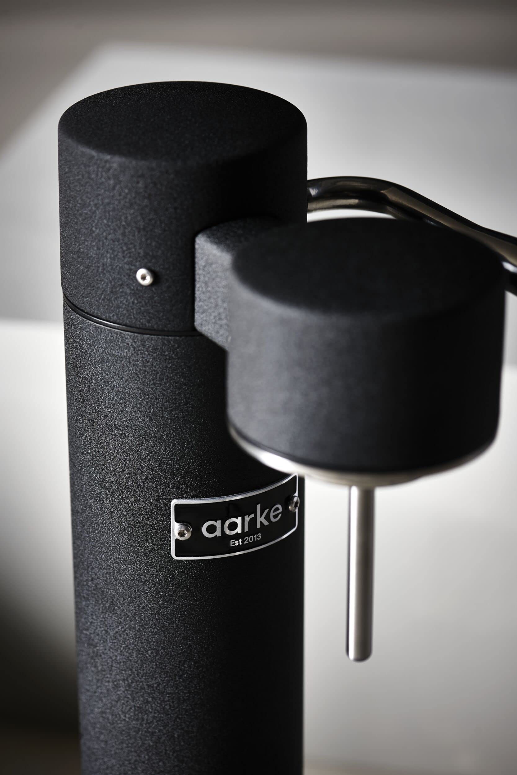 Aarke - Carbonator III Premium Carbonator/Sparkling & Seltzer Water Maker with PET Bottle (Matte Black)